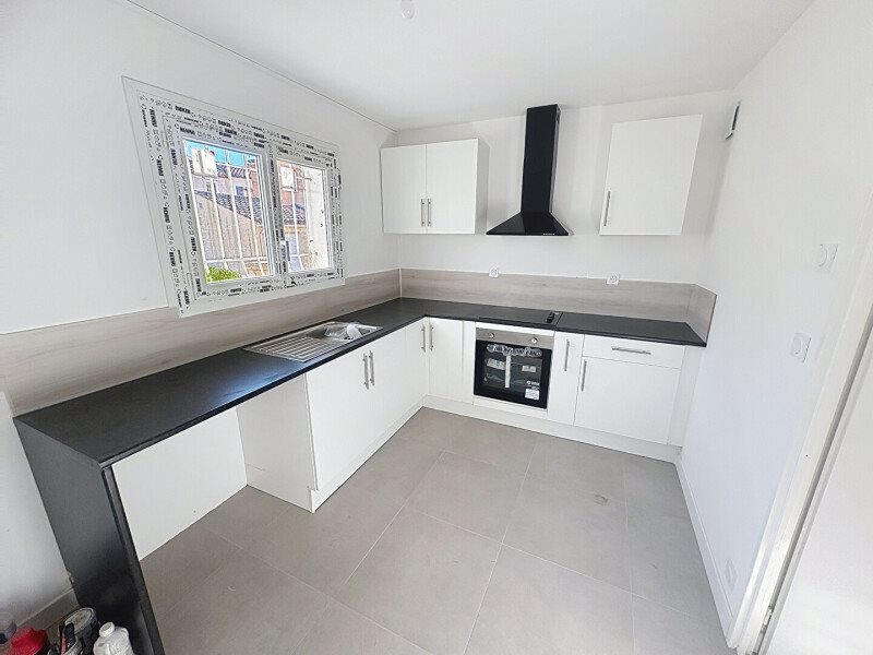 Maison à louer, 93m², Hyères