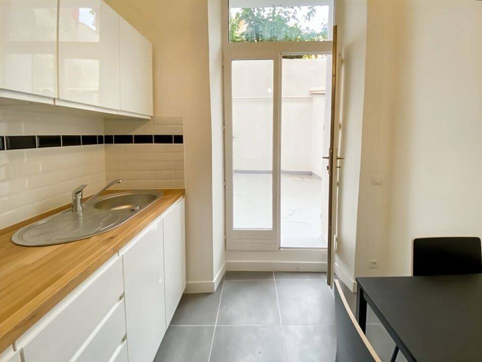 Appartement à louer, 31m², Marseille 6ème