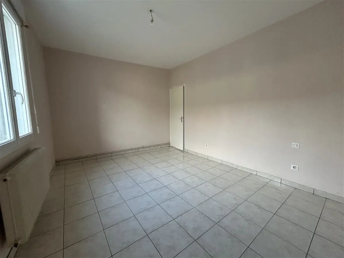 Appartement à louer, 55m², Lafox