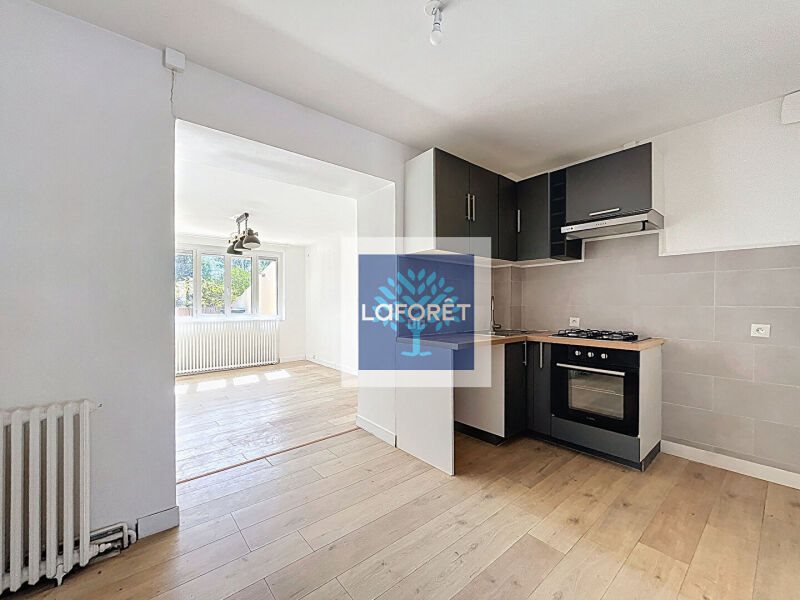 Appartement à louer, 77m², Blaye