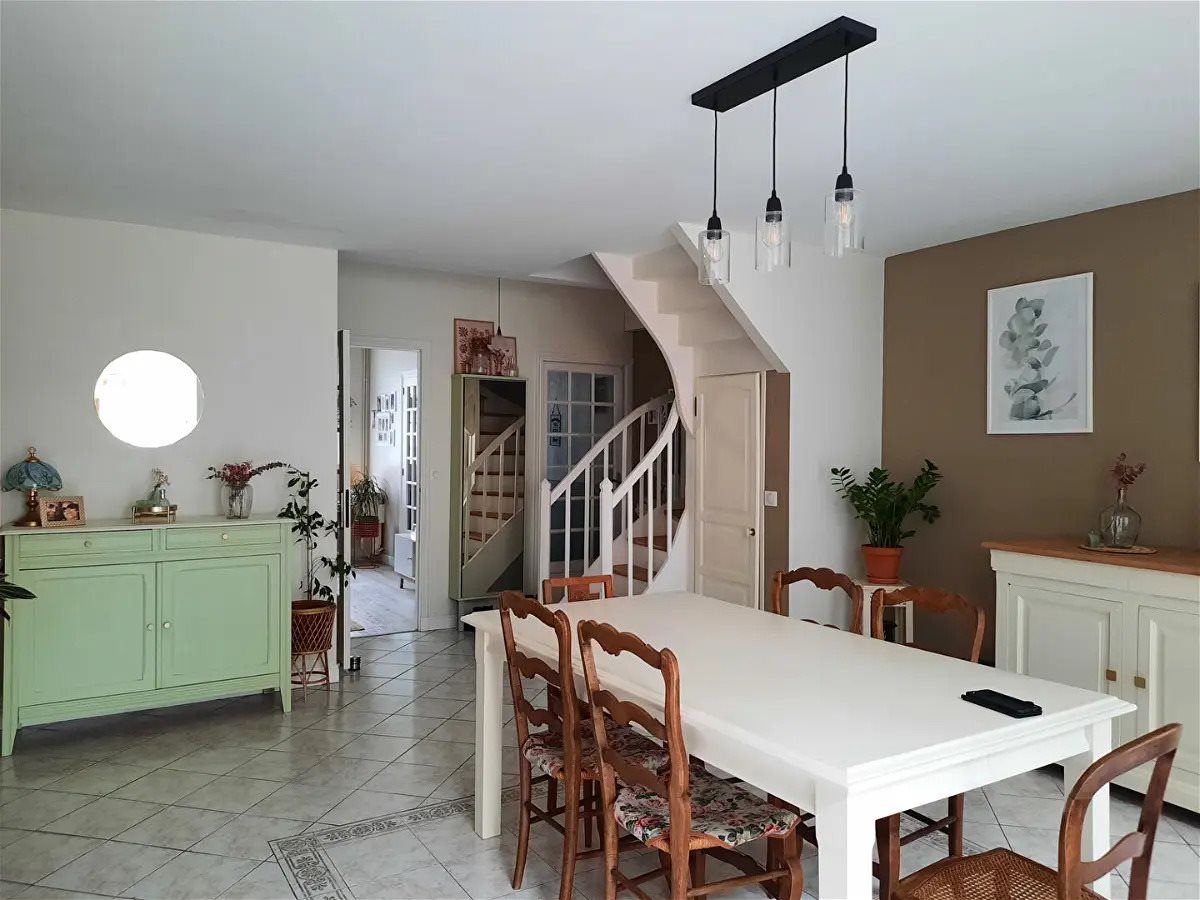 Maison à louer, 146m², Tonnay-Charente
