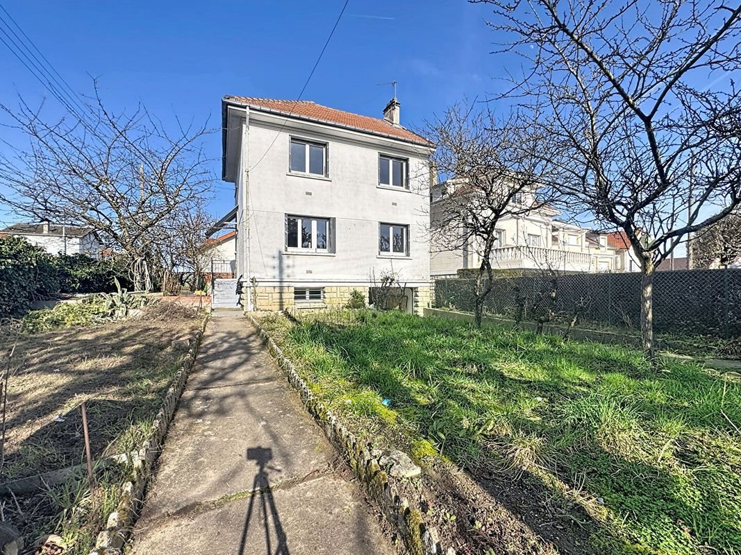 Maison à louer, 74m², Janville-sur-Juine