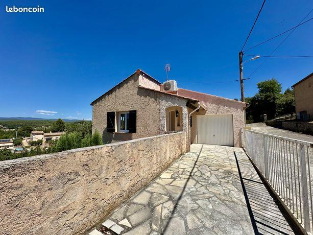 Maison à louer, 85m², Carcès