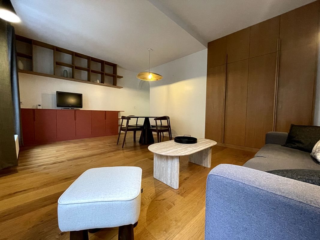 Appartement à louer, 60m², Paris 18ème