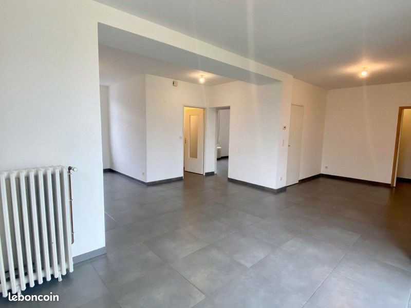 Maison à louer, 128m², Santes