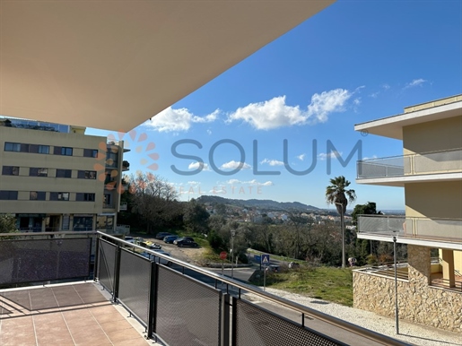 New 3 bedroom apartment with terrace- Palmela