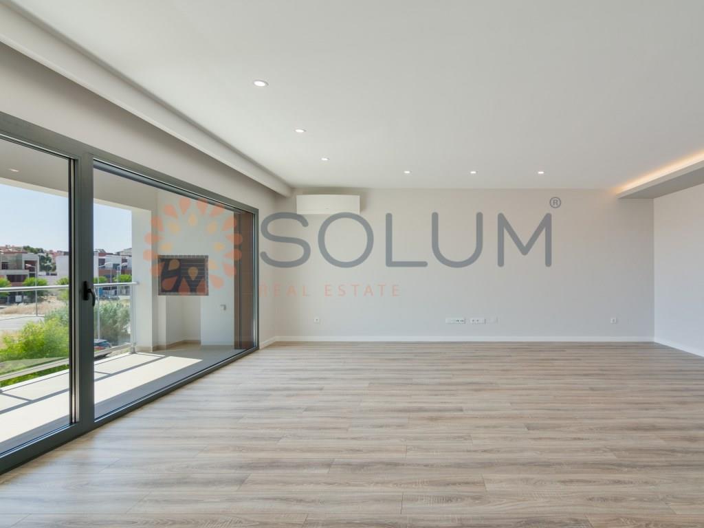 New build 3 bedroom flat - Montijo