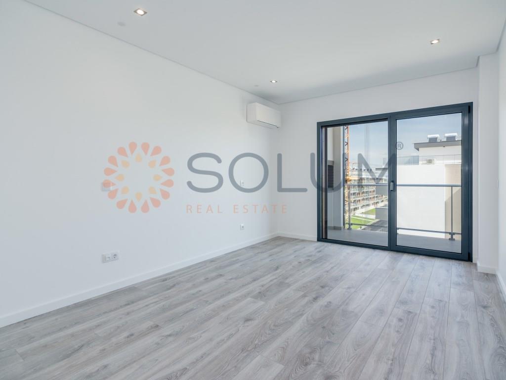 New build 3 bedroom flat - Montijo