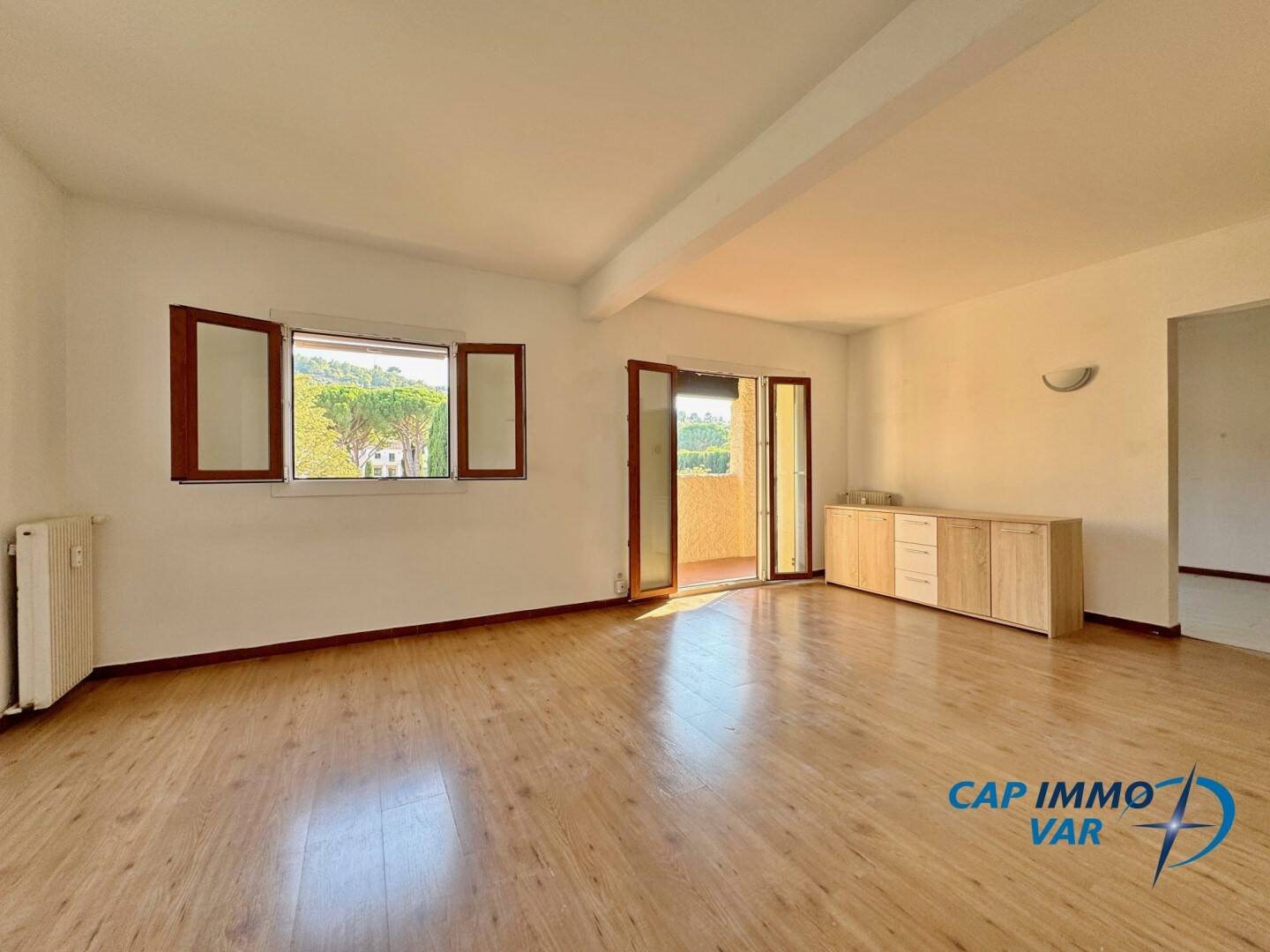 Appartement à louer, 83m², Le Beausset