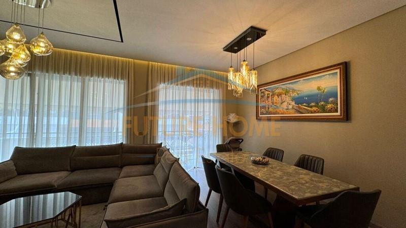 Appartement à vendre, Rruga e Kavajës, à Tirana, Albanie