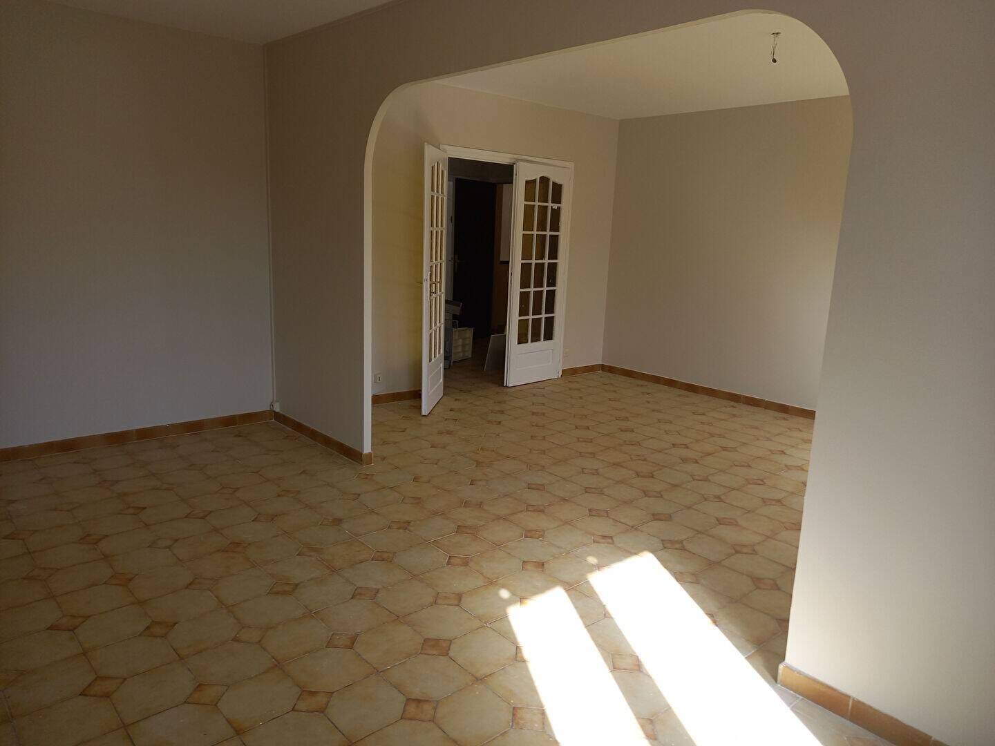 Appartement à louer, 88m², Montluel