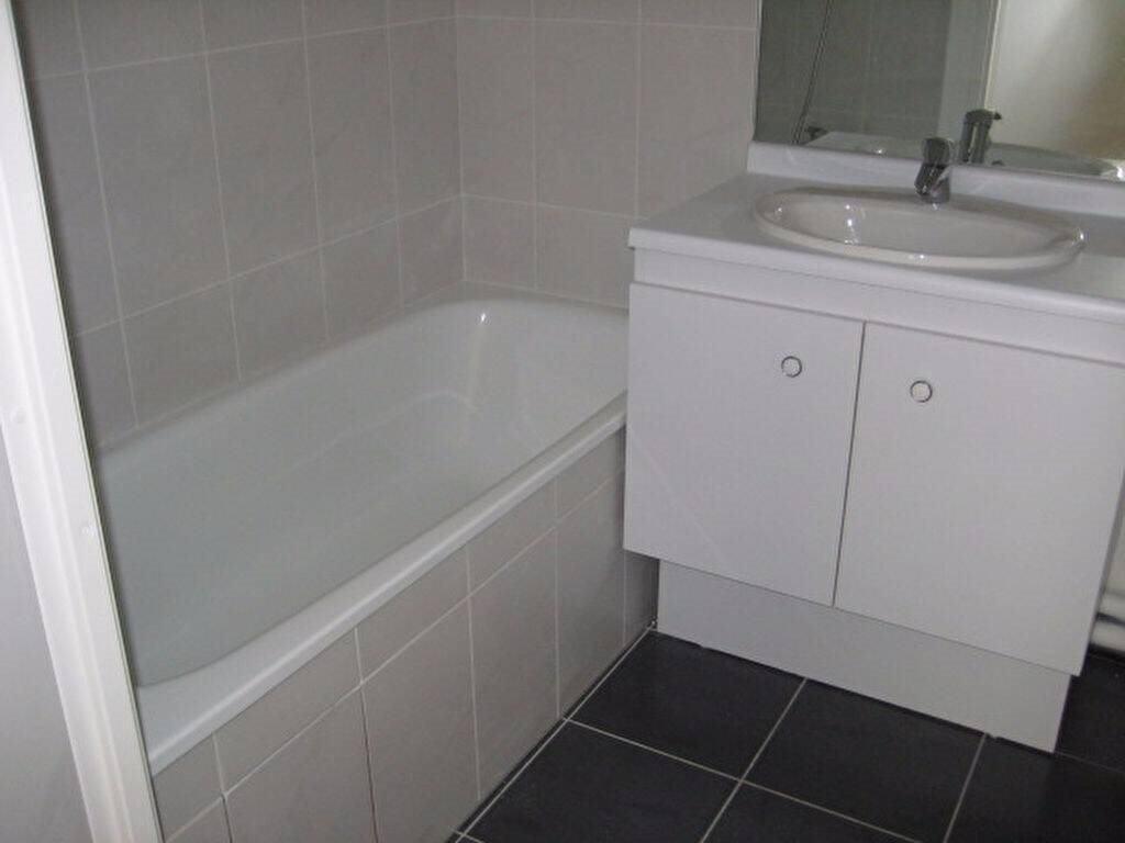 Appartement à louer, 42m², Epernon