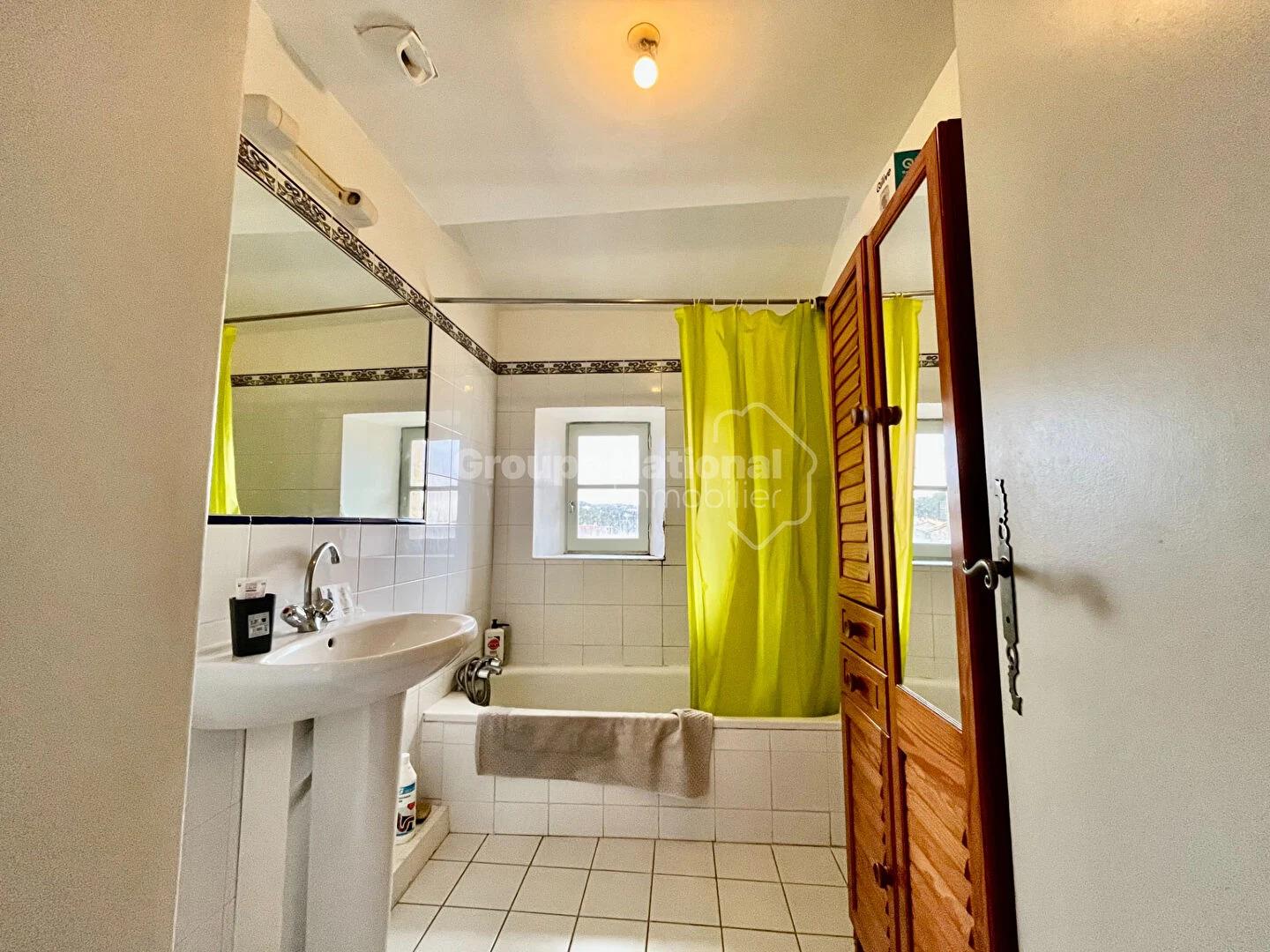 Appartement à vendre, 55m², Aramon