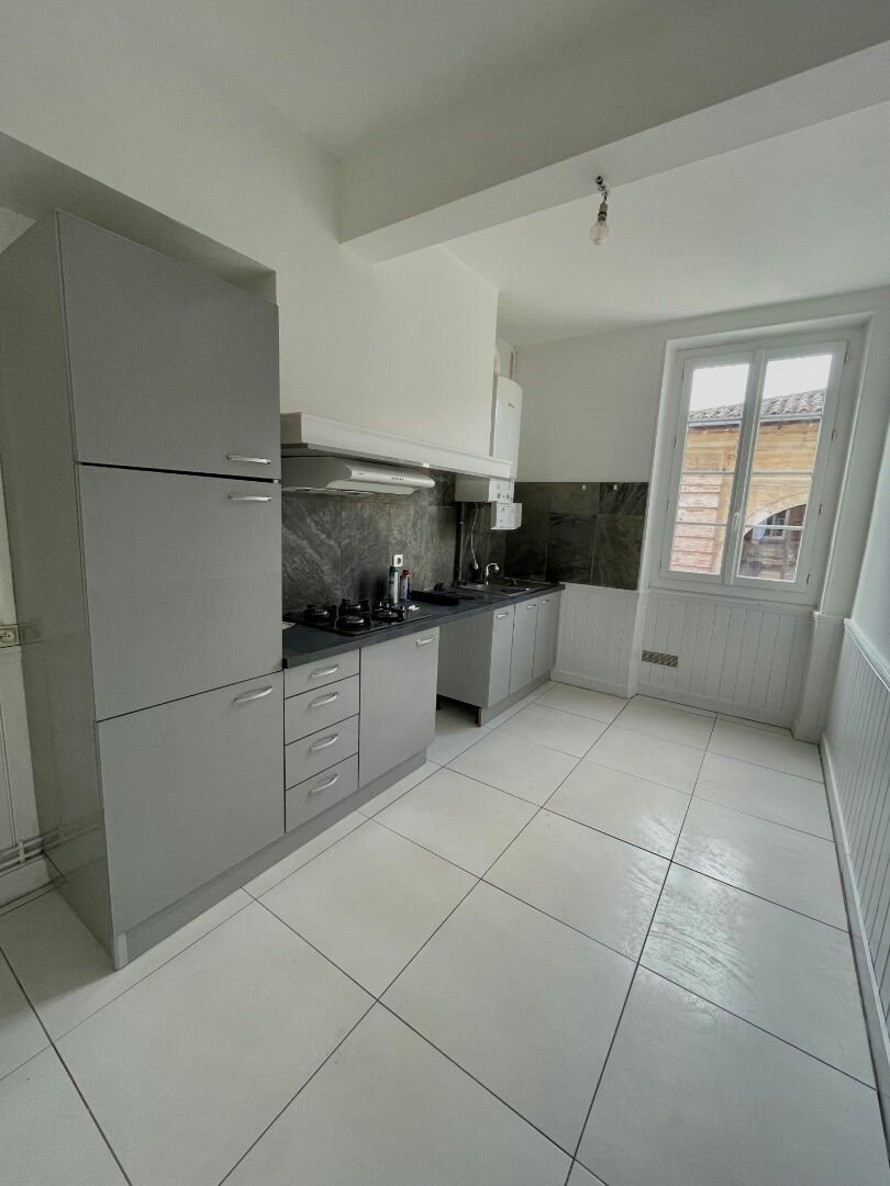 Appartement à louer, 43m², L'Isle-Jourdain