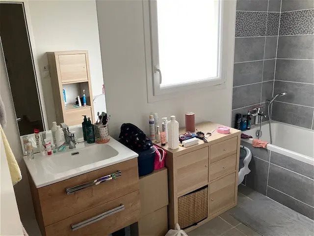 Maison à louer, 87m², Ifs