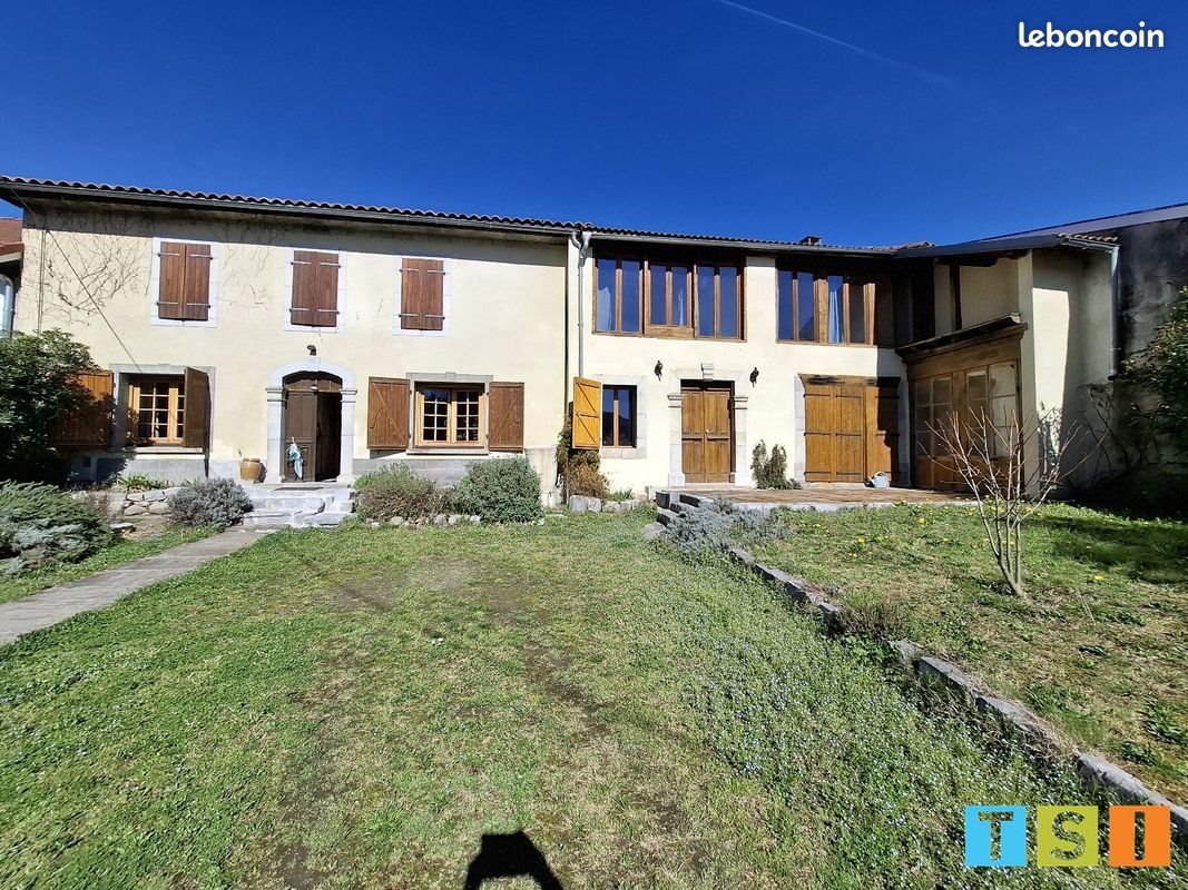 Maison à vendre, 220m², Saint-Laurent-de-Neste