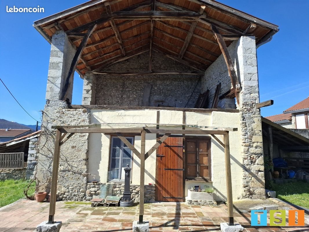 Maison à vendre, 220m², Saint-Laurent-de-Neste