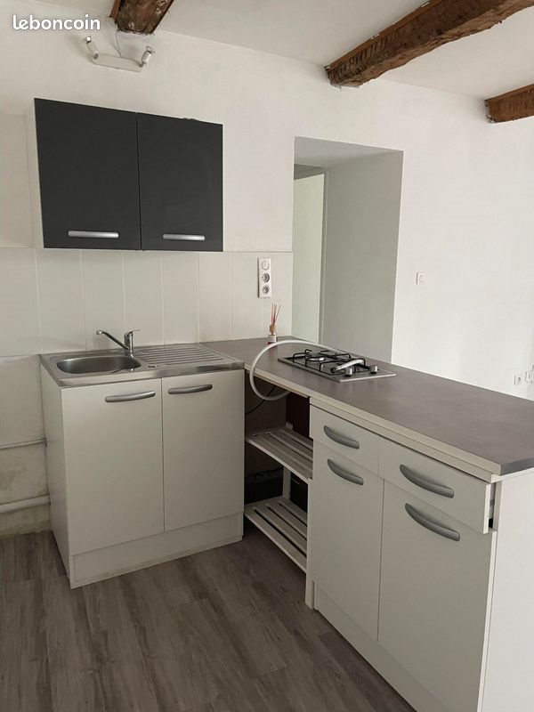 Appartement à louer, 47m², Pont-Saint-Esprit