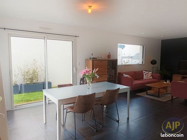 Maison à louer, 103m², Questembert