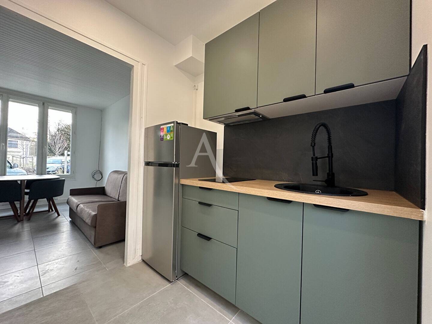 Appartement à louer, 24m², Lèves