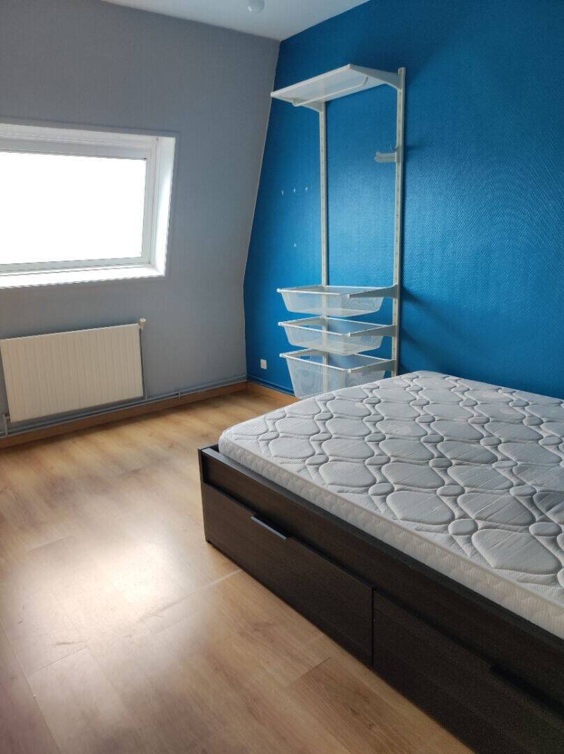 Appartement à louer, 66m², Loos