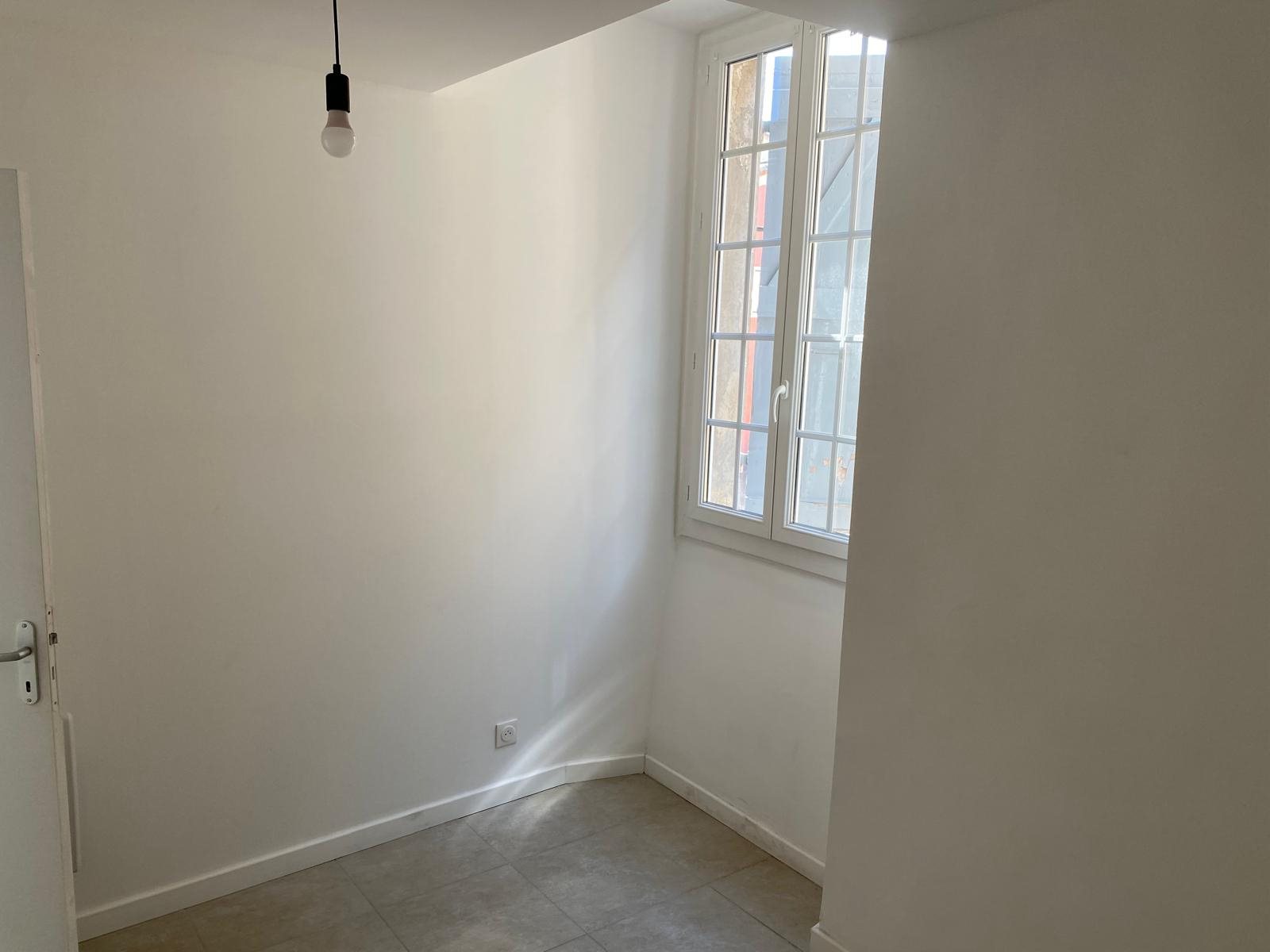 Appartement à vendre, 470m², Bessèges