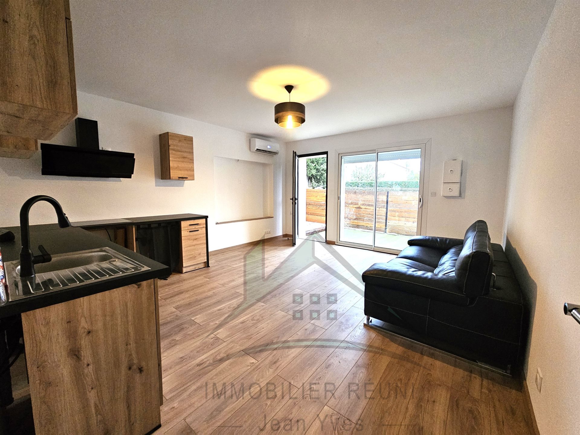 Appartement à vendre, 40m², Saint-Mitre-les-Remparts