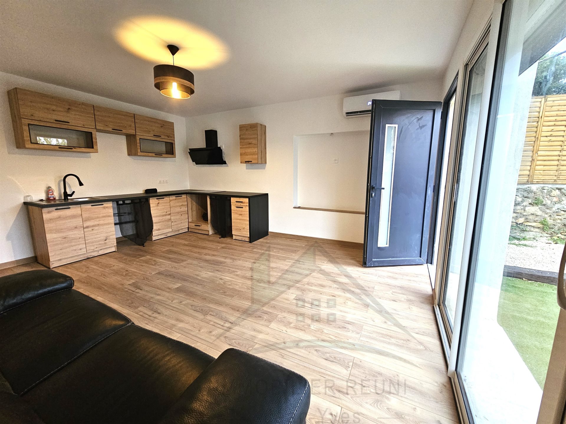 Appartement à vendre, 40m², Saint-Mitre-les-Remparts