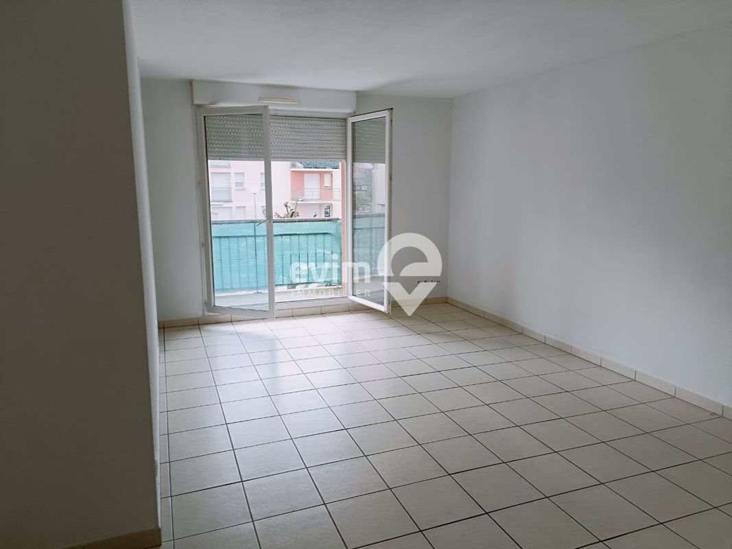 Appartement à louer, 45m², Persan