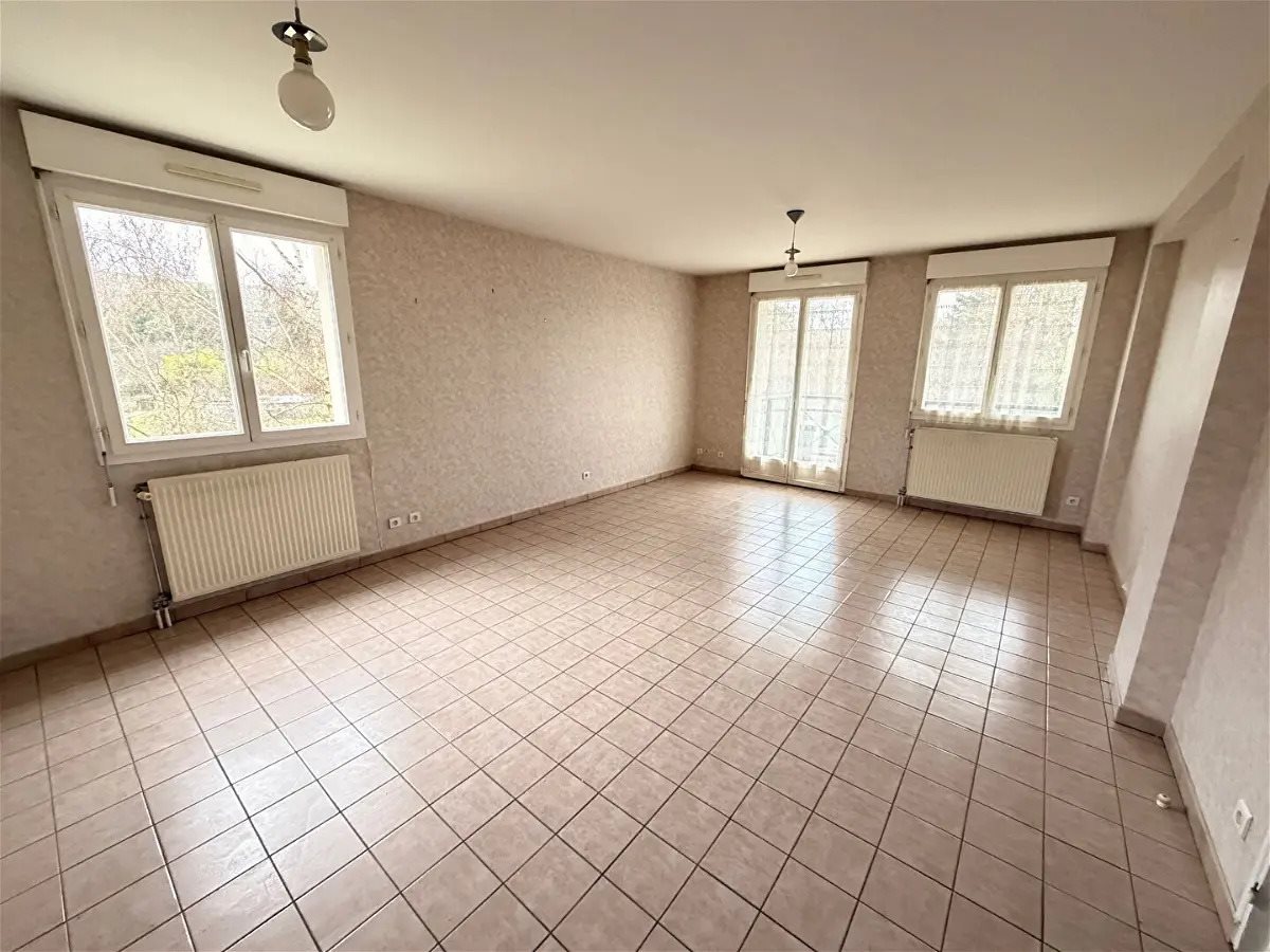 Appartement à louer, 80m², Joigny