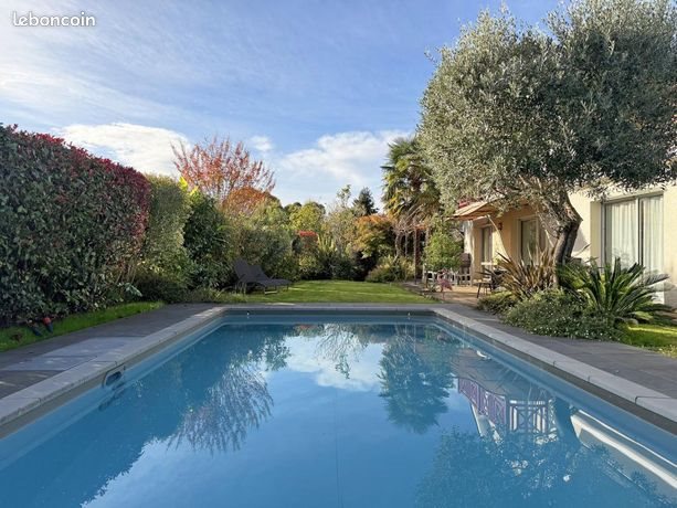 Maison à louer, 200m², Idron