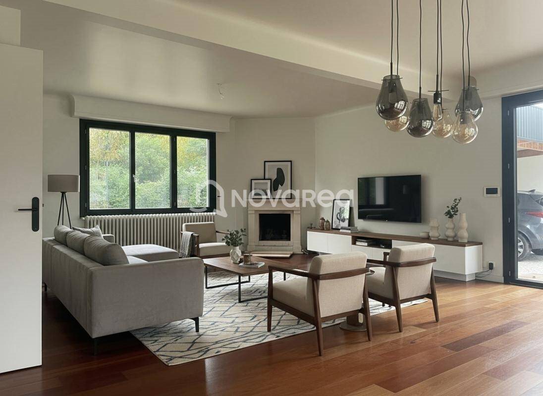 Maison à louer, 155m², Lons