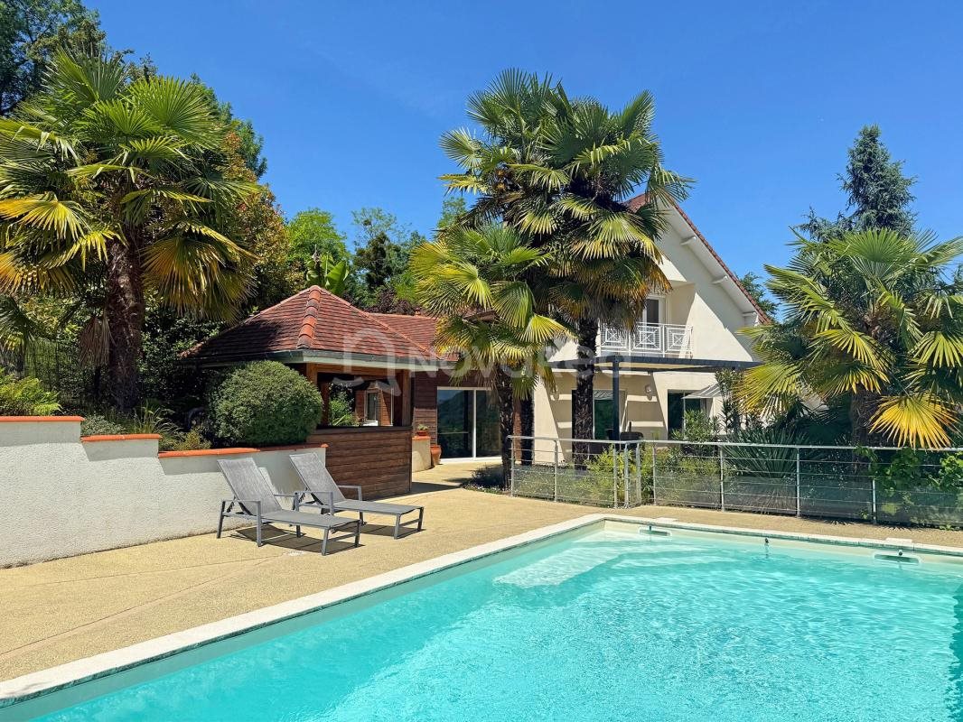Maison à louer, 160m², Gan