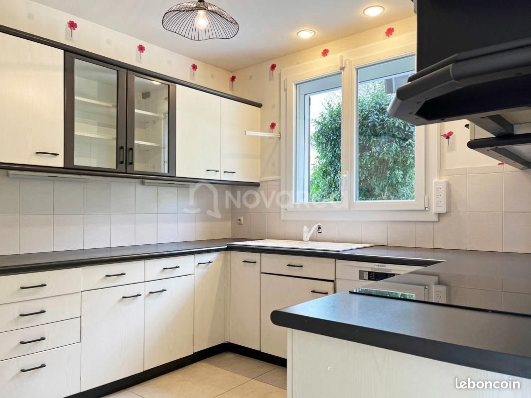 Maison à louer, 110m², Lons