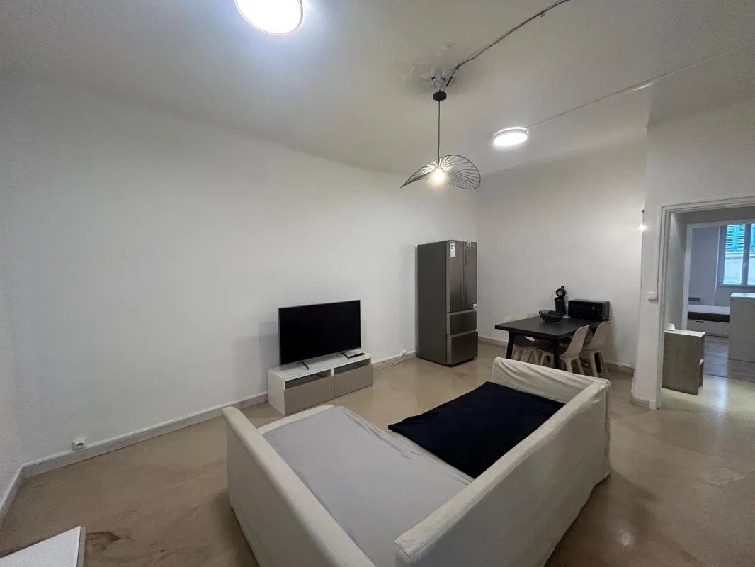 Appartement à louer, 57m², Toulon