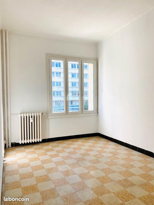 Appartement à louer, 58m², Toulon