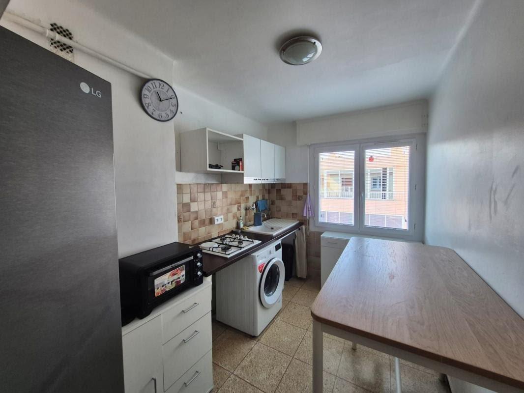 Appartement à louer, 58m², Toulon