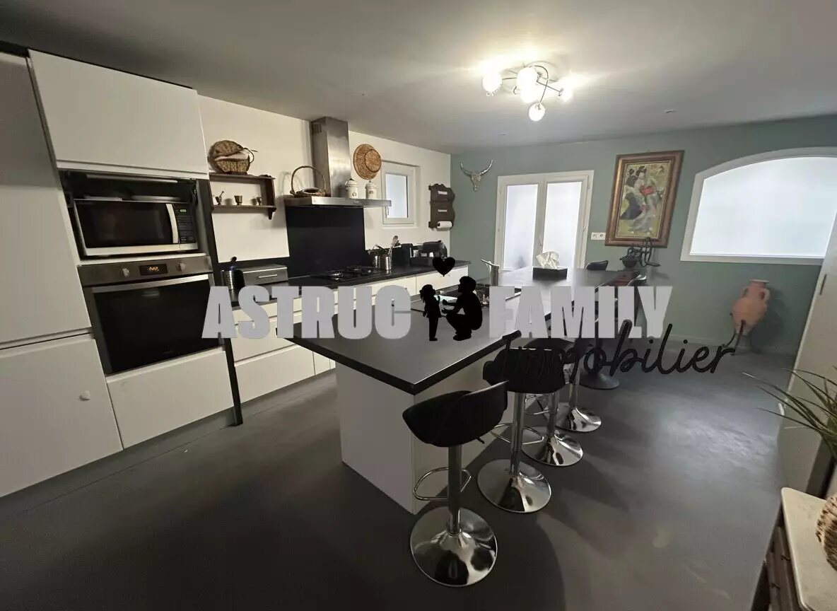 Maison à louer, 113m², Aimargues