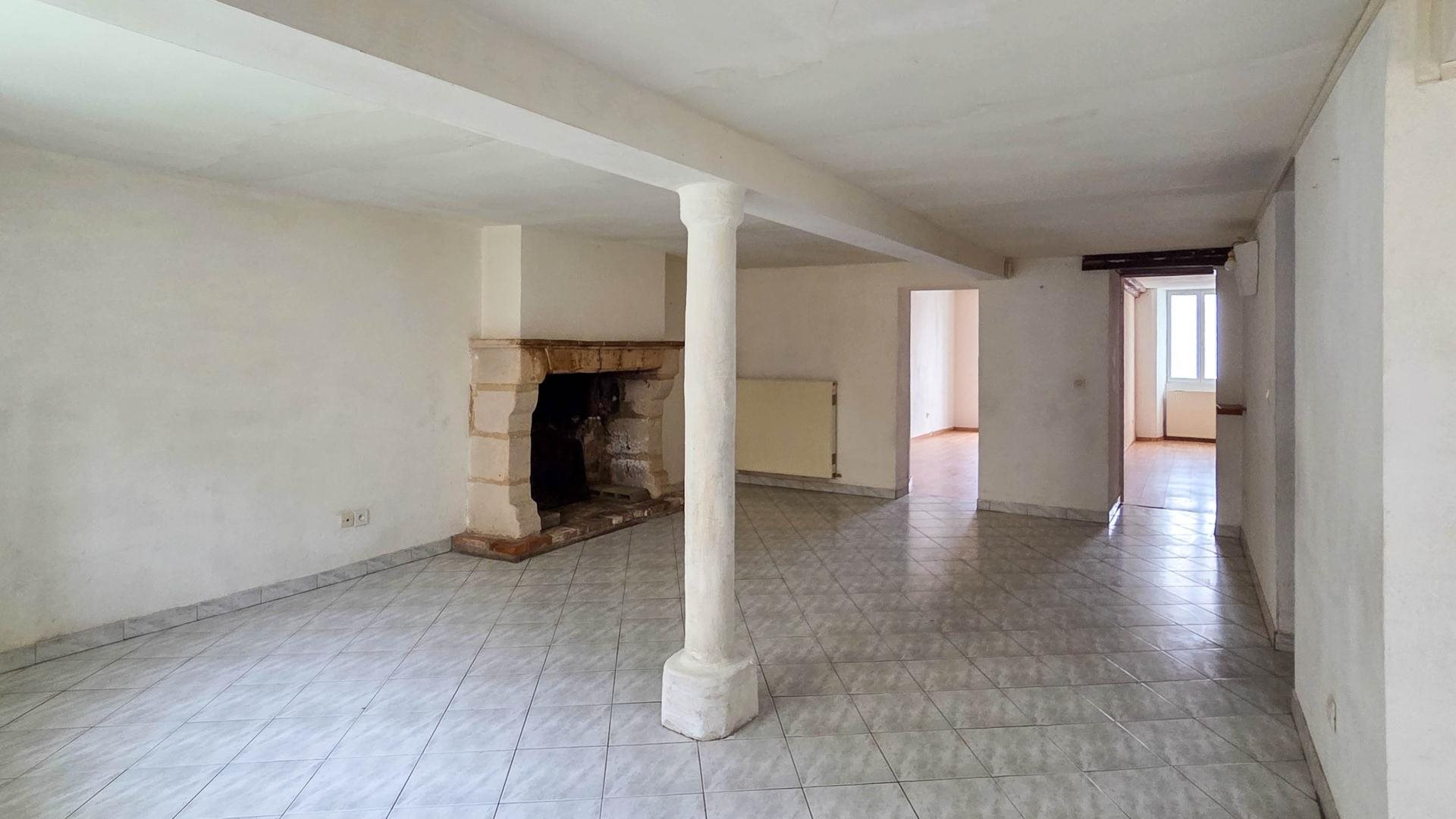 Appartement à vendre, 81m², Vernantes