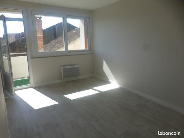Appartement à louer, 45m², Monsempron-Libos