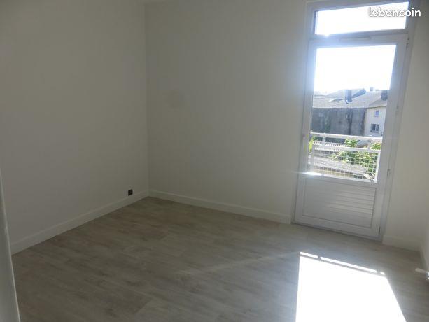 Appartement à louer, 45m², Monsempron-Libos