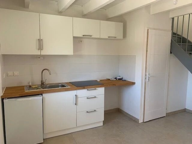 Appartement à louer, 29m², Nîmes