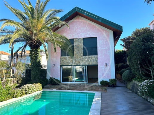 Detached 3 bedroom villa with pool in Monte Estoril