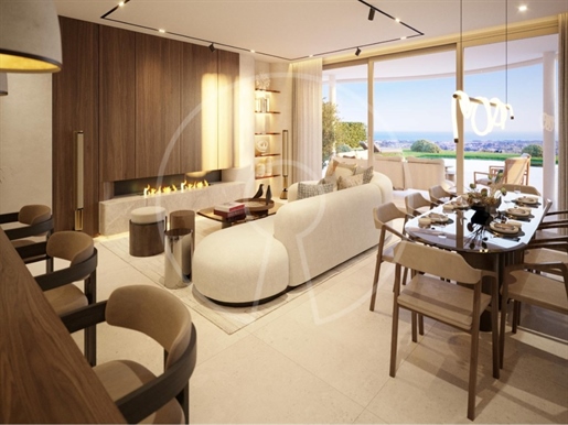 Penthouse mit 4 Schlafzimmern, Terrasse und Pool in Marbella