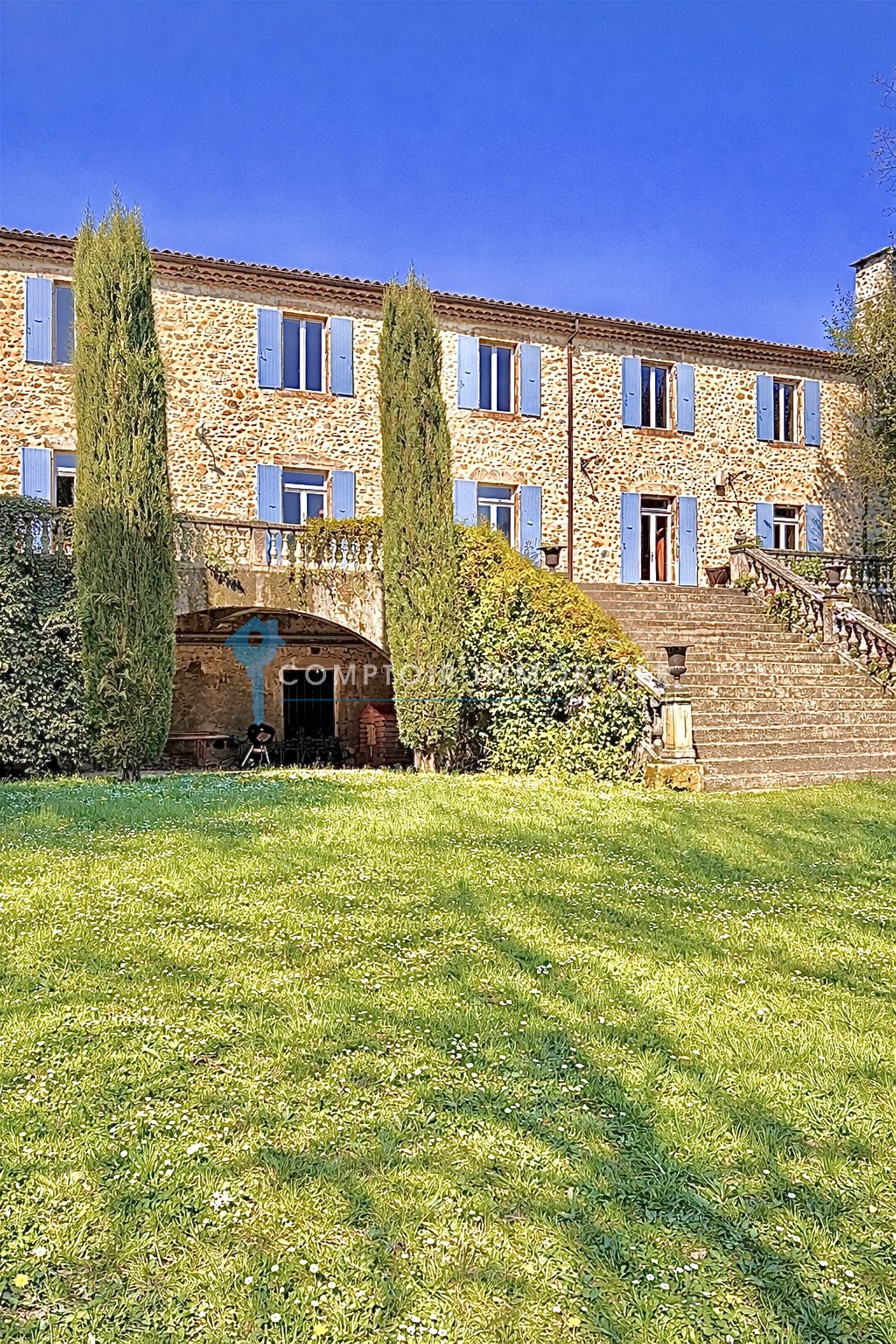 Maison à vendre, 800m², Pont-de-Labeaume