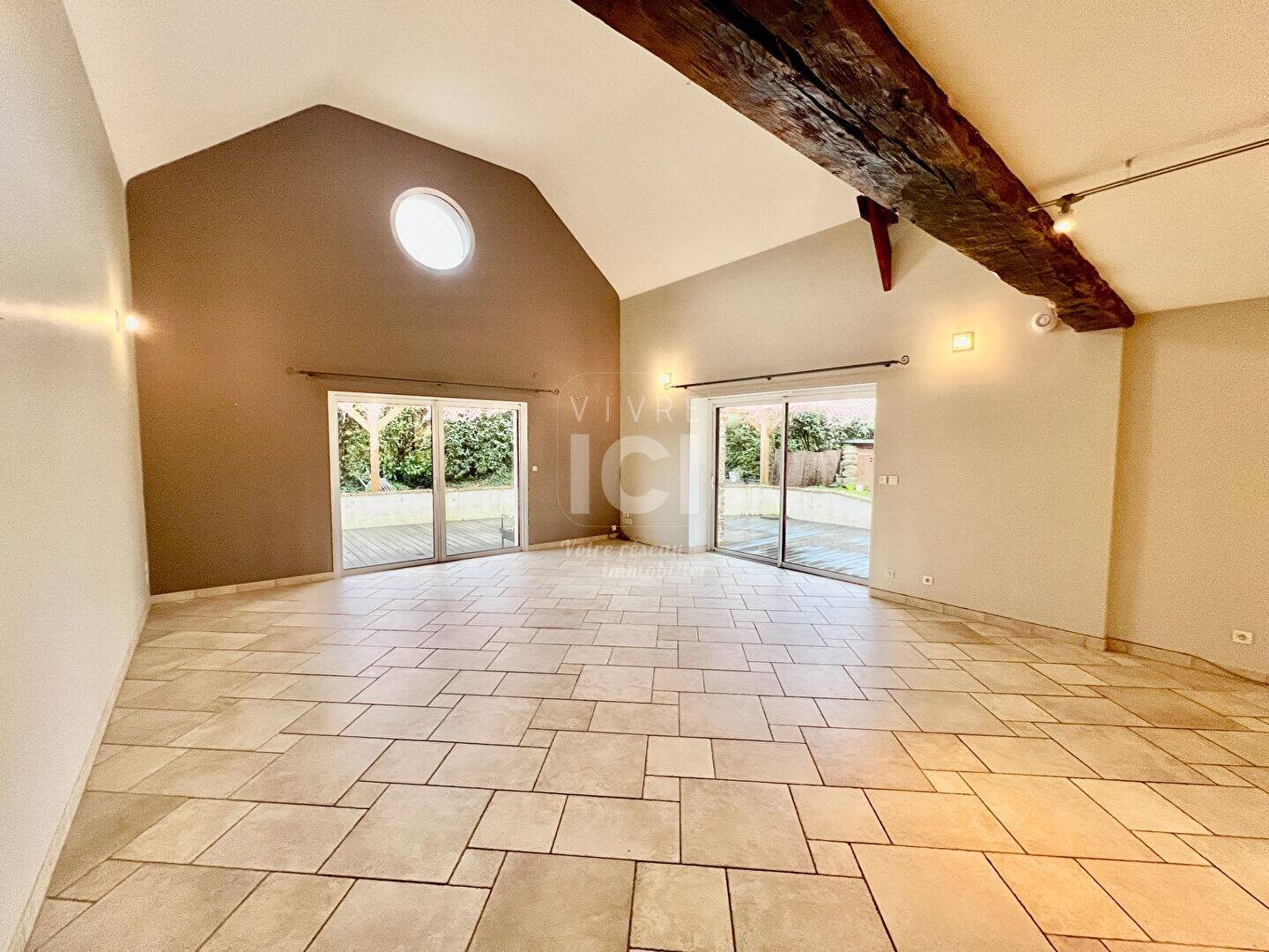 Maison à vendre, 218m², Grandchamps-des-Fontaines