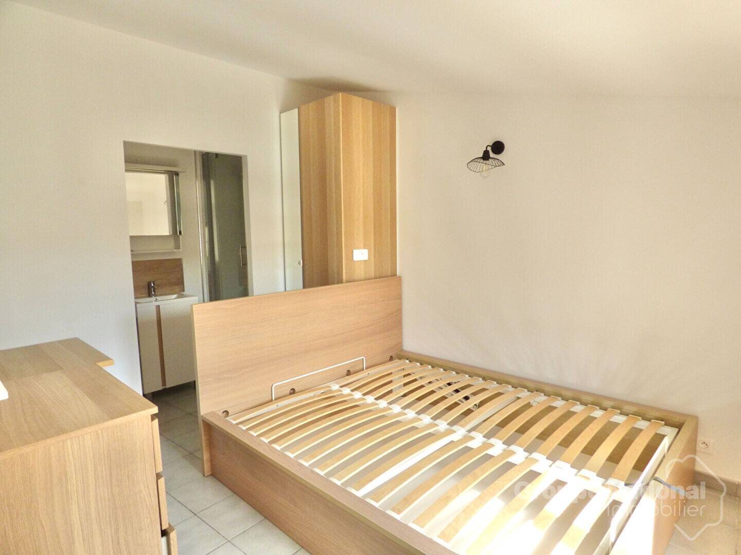 Appartement à vendre, 300m², L'Isle-sur-la-Sorgue