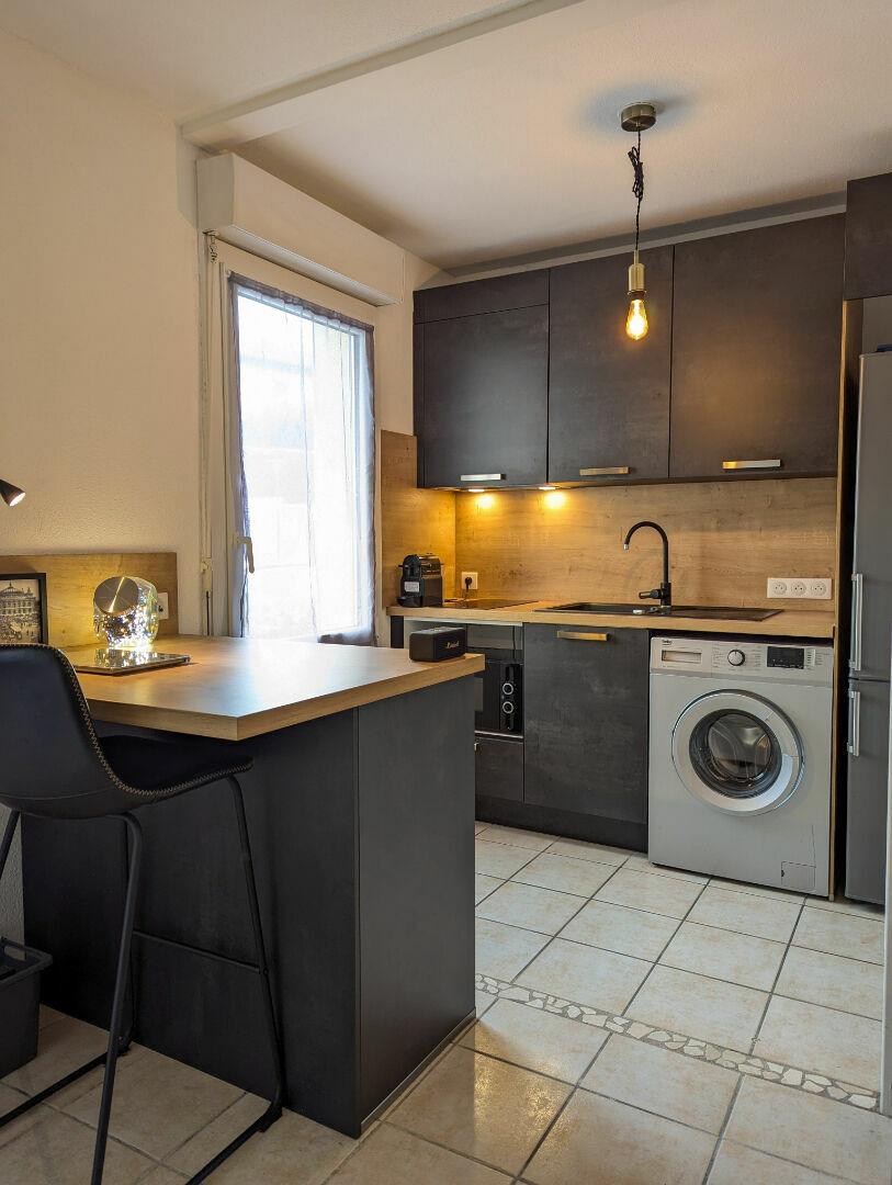 Appartement à vendre, 46m², Arpajon-sur-Cère