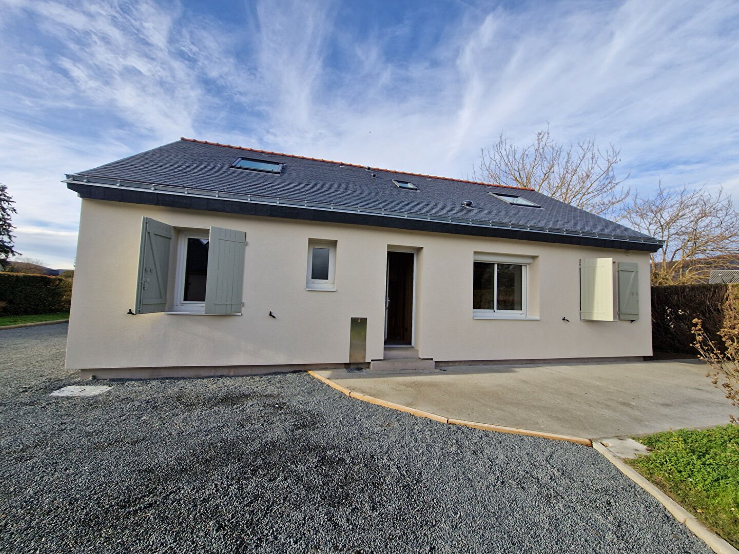 Maison à louer, 900m², Gennes-Val-de-Loire