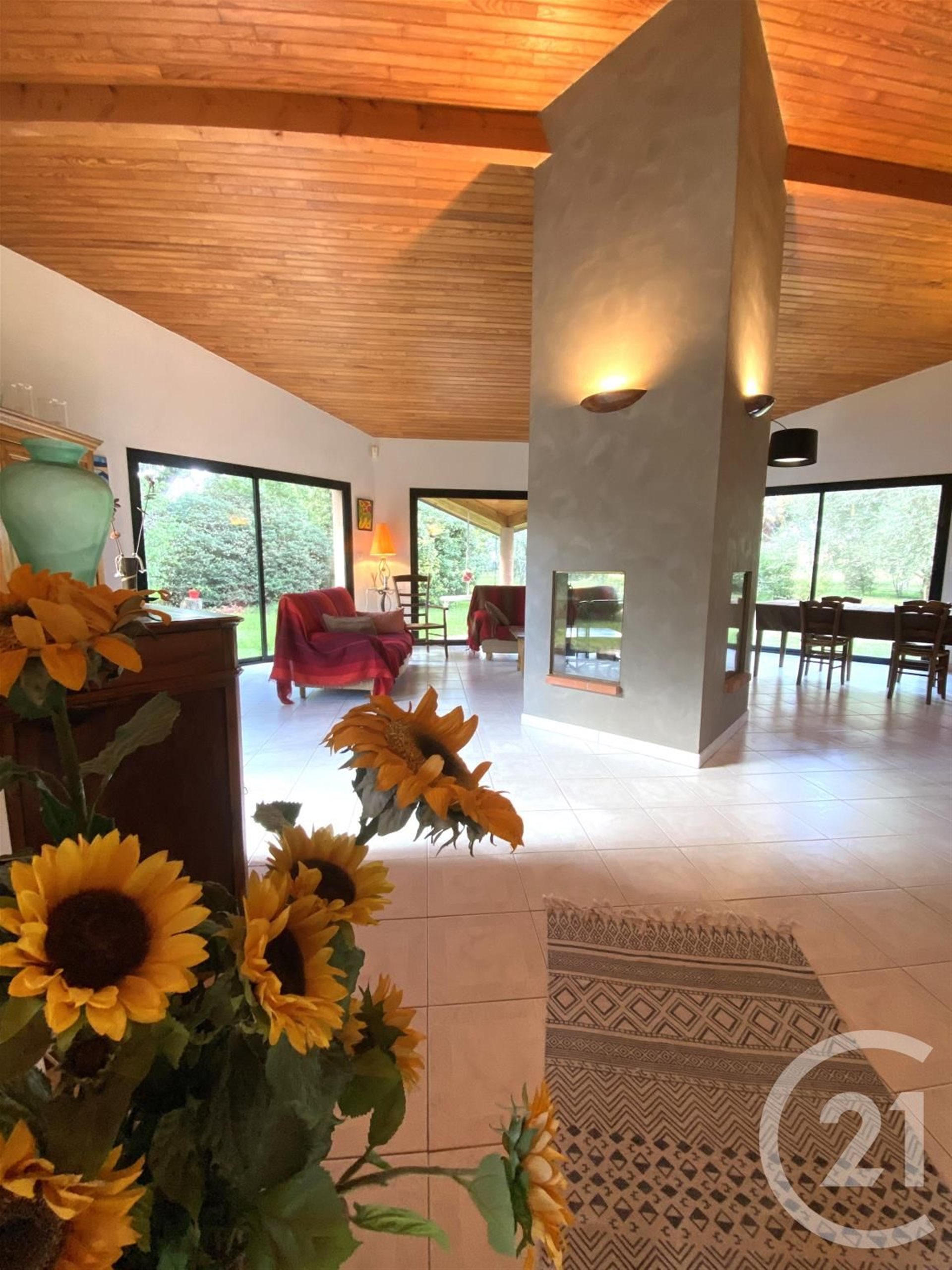 Maison à louer, 161m², Roquettes